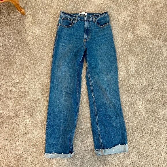 EUC Abercrombie & Fitch The '90s Relaxed Jean High Rise Size 29/8L - Picture 3 of 14